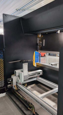 160 Ton, Omega Design #PRCB-30160, Hydraulic Press Brake, 10' overall, 280mm stroke, ESA Control, 400V., 6 - Image 6