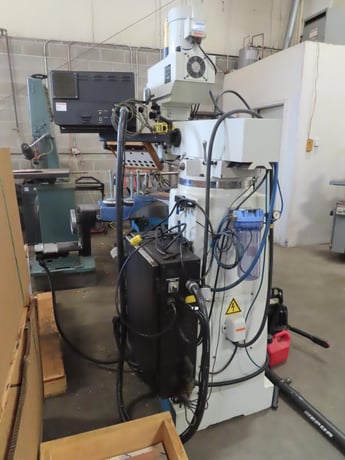 YCI Promax, CNC knee mill, 49" x9"tbl., 3 HP, 36" X, 16" Y, 16" Z, 60-4200 RPM, R-8, Anilam 3200 MK - Image 2
