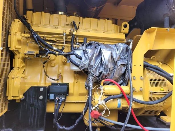200 KW Olympian #D200P4, diesel generator, weatherproof enclosure, 120/208 Volts, 706.9 hours - Image 3