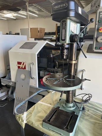 Shop Fox #W1668, Drill Press, 13-1/4" swing, 250-3050 RPM, 3/4 HP, 110 V., 1ph - Image 1