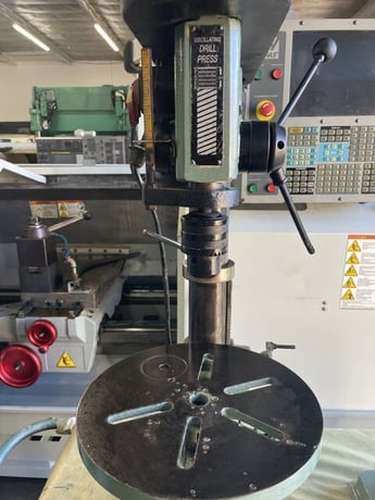 Shop Fox #W1668, Drill Press, 13-1/4" swing, 250-3050 RPM, 3/4 HP, 110 V., 1ph - Image 2