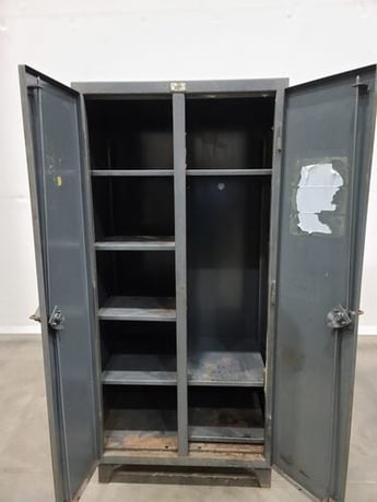 Stronghold, 36" x 24" x 78" heavy duty tool cabinet, 12 gauge construction - Image 5