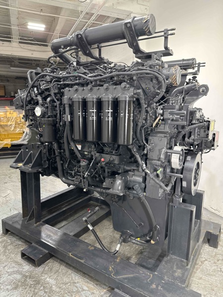 900 HP Komatsu #SAA12V140E-7, diesel engine, warranty - Image 4