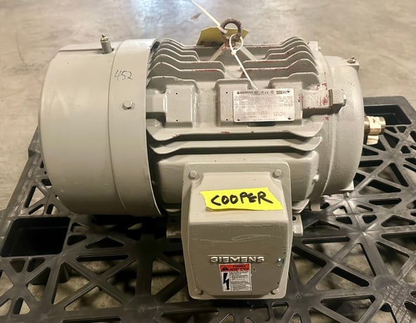 25 HP 3525 RPM Siemens, Frame 284TS, VFD rated, 460 Volts - Image 1