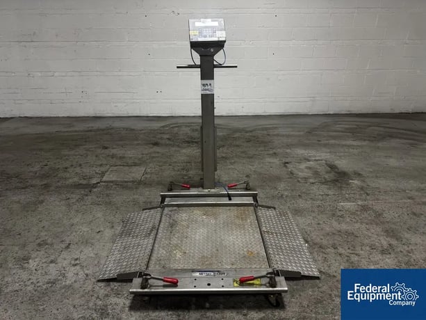 661 lb. Mettler #PUMA, Portable Pallet Scale, 300KG - Image 1