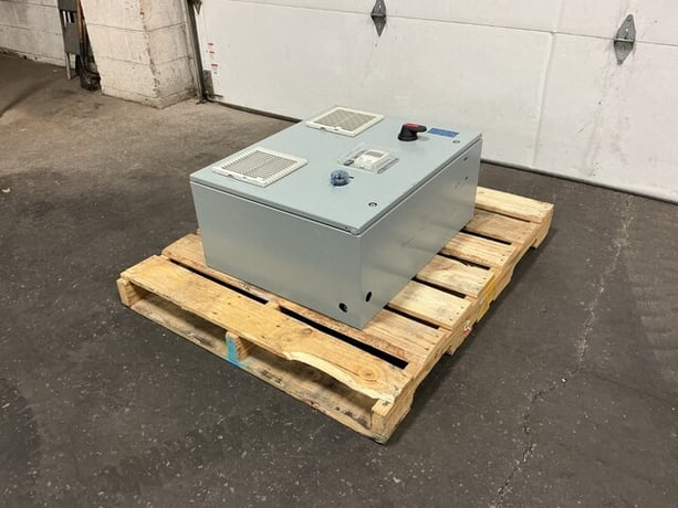 15 HP ABB, ACH550-UH-023A-4, VFD drive cabinet, 23 amp, 480 Volts - Image 4