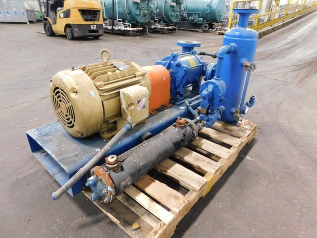 Nash #GL-45/7, liquid ring vacuum pump, pump skid with 15 HP motor & control cabinet, 480 V., 2006 - Image 4