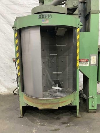 Goff #2460S, (2) 15 HP direct drive blast wheels, indexing chambers, CFS foundry duty seperator, 1992 - Image 1