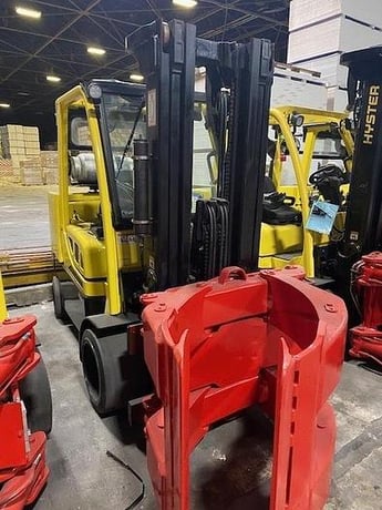 12000 lb. Hyster #S120FT-PRS, LPG forklift with Bolzoni ARF-84-1060PE 60" roll clamp, 2018 - Image 2