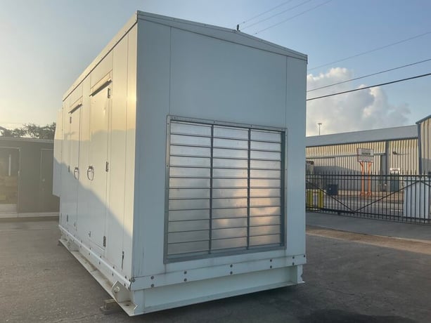 250 KW Cummins, Natural gas generator set, 277/480 Volts, 3-phase, 1800 RPM, GTA855 engine, sound attenuated - Image 3