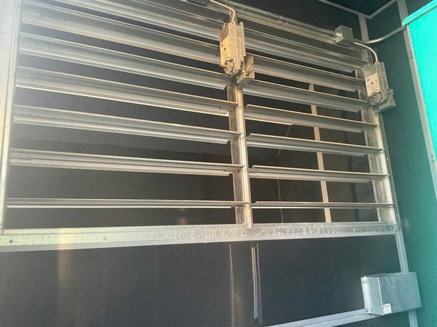 250 KW Cummins, Natural gas generator set, 277/480 Volts, 3-phase, 1800 RPM, GTA855 engine, sound attenuated - Image 10