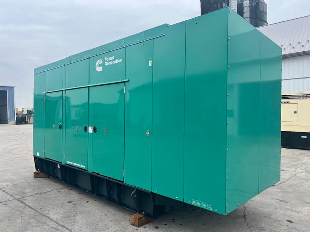 250 KW Cummins / Cummins #QSL9-G7, diesel generator set, base tankk, sound attenuated enclosure, 480 Volts - Image 3