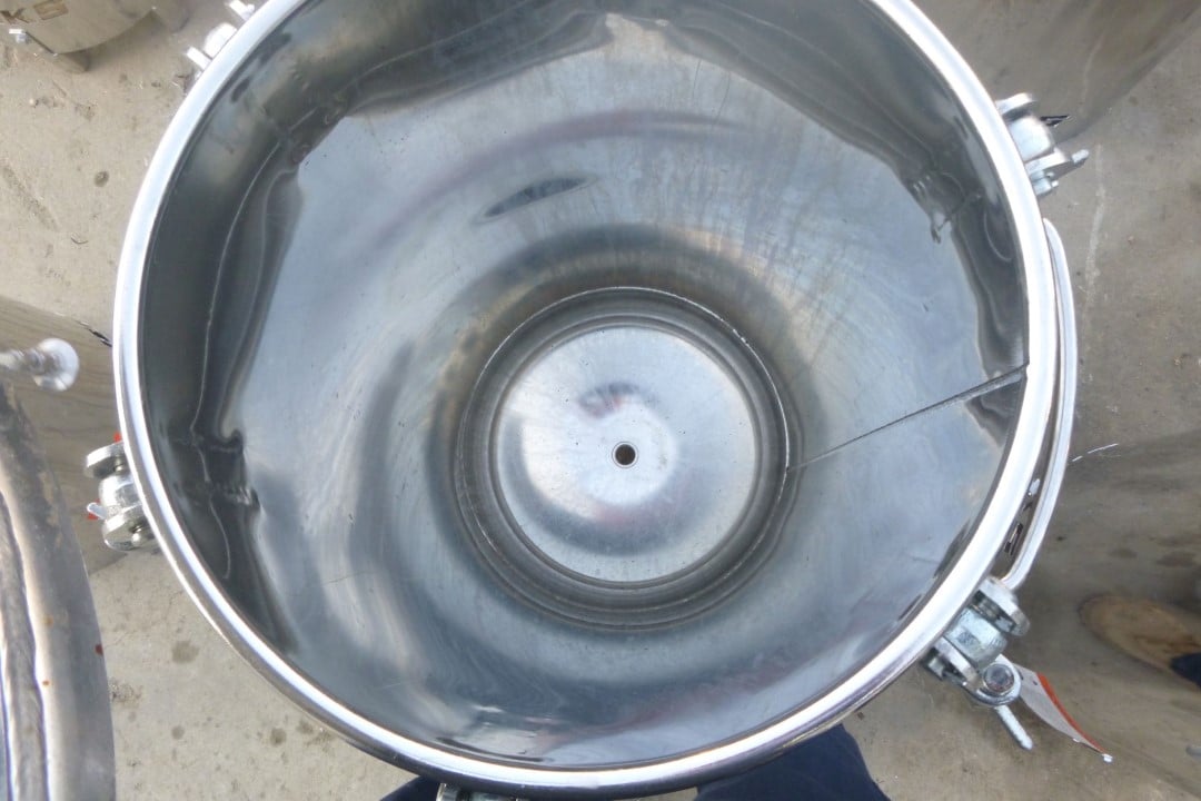 15 gallon Binks 1430-4134, Stainless steel tank, 14" x 26.5", 110 psi (9 available) - Image 6