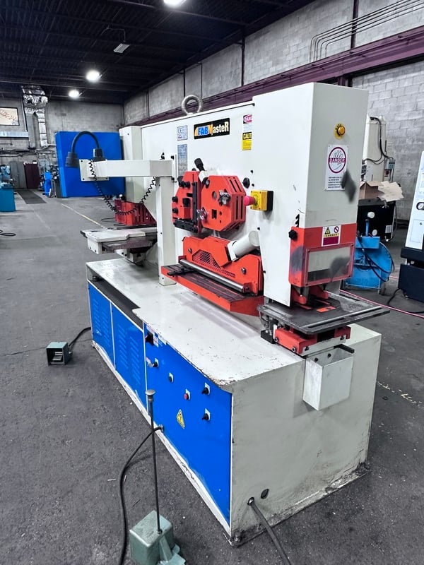 6" x 6" x 1/3" Fabmaster #IWNC-110SD, CNC hydraulic ironworker, 110 ton, dual foot pedals, 2011 - Image 7