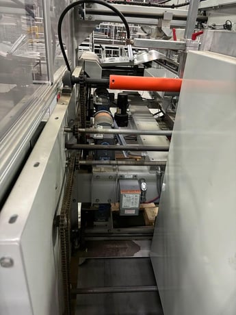 Marq #HPE-220, case erector bottom sealer, heavy duty 24/7 operation, L to R product flow, 2016 - Image 9