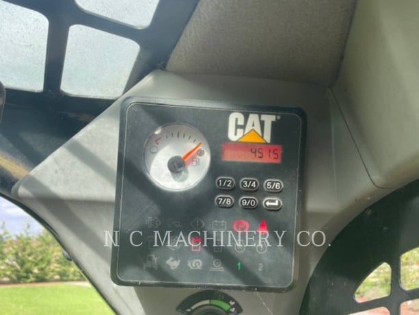 Cat 226D, Skid Steer Loader, 451 hours, S/N: HRD03366, 2018 - Image 5
