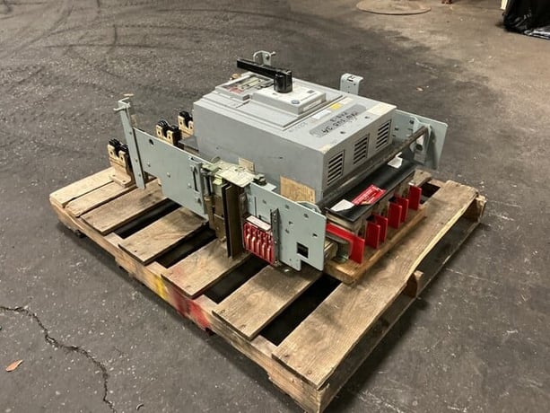 3000 Amps, General Electric, TPVVF8630FC, Power Break circuit breaker, 600 Volts - Image 6