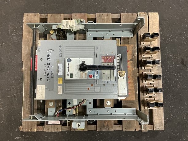 3000 Amps, General Electric, TPVVF8630FC, Power Break circuit breaker, 600 Volts - Image 10