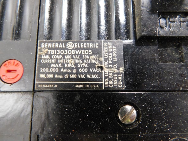 400 Amp. General Electric, CCB, panelboard, 4w, 277/480 Volts - Image 8