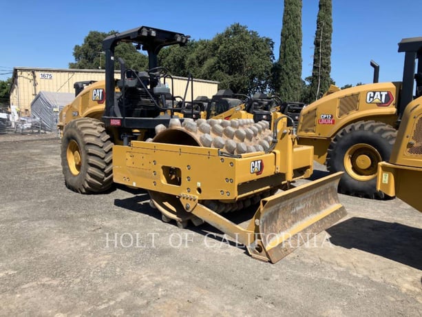 Caterpillar CP56B, Vibratory Single Drum Pad, 448 hours, S/N: P5601241, 2024 - Image 2