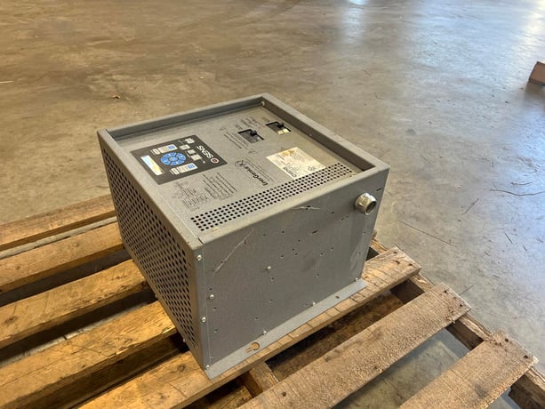 SENS #Q024025TL511A, automatic battery charger/, 25 amp max., 2008 - Image 2