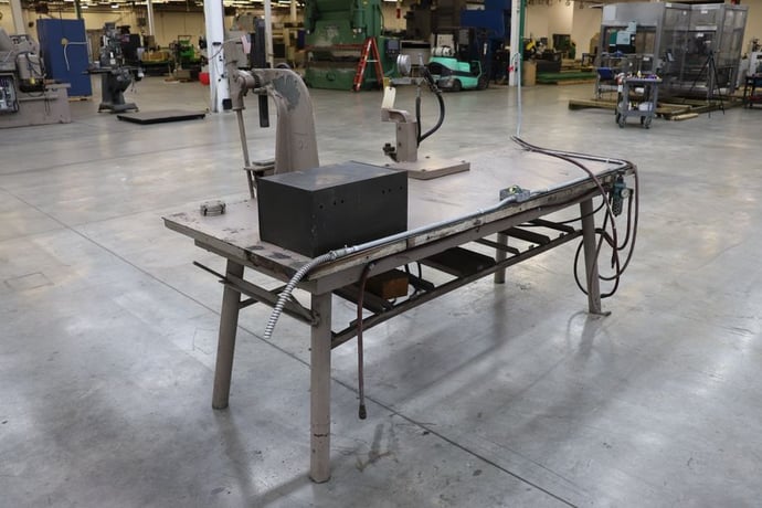 5 Ton, Enerpac, C-frame hydraulic press & 1.5 ton arbor press with workbench, tooling - Image 5