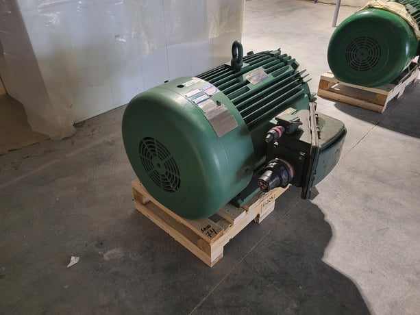 200 HP 3570 RPM Teco Westinghouse AEHH-8R002, Frame D447TS, 3 Phase, 60 Hz, 177 Amps, 575 V - Image 5