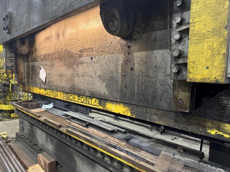750 Ton, HTC #750G, hydraulic press brake, 14' overall - Image 6