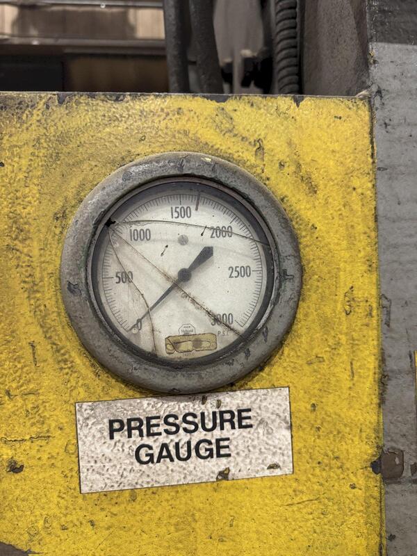 750 Ton, HTC #750G, hydraulic press brake, 14' overall - Image 9