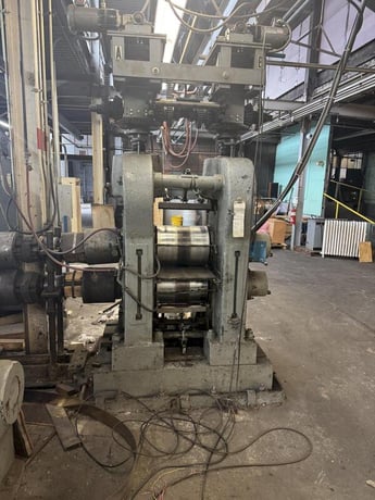 14" x 16" Bonding Systems International, 2-HI roll mill, 4" roll adj., 40" passline, 100 HP, forward / - Image 1