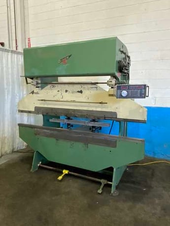 35 Ton, DiAcro #16-96, mechanical press brake, 8' overall, 62" between housing, 2" stroke, 6" throat, 3 HP, 1 - Image 2