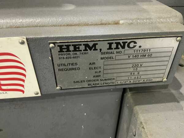 24" x 31" Hem #V140HM-60, vertical band saw, 20' x 1-1/2" x .50" blade, hydraulic head tilt, 10 HP, 2011 - Image 7