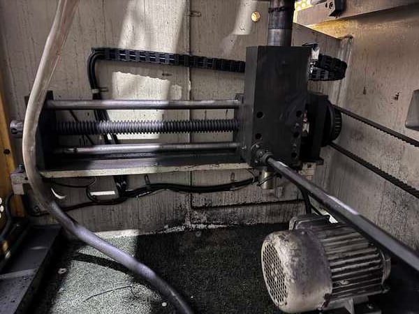 88 Ton, U.S. Industrial #80X3200, CNC hydraulic brake, 10.5'OA, 106.2" between housing, 3.93" stroke, 2007 - Image 10