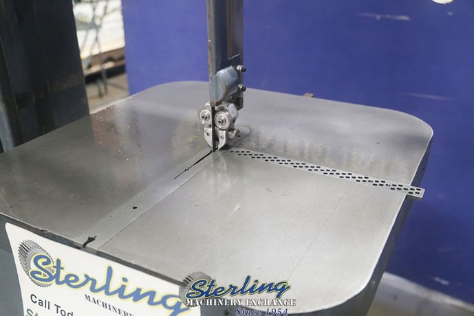 18" x 12" Grob #NS-18, vertical bandsaw, 24" x24"tbl., 1" x 148" blade, 18" wheel, blade welder, step pulley - Image 5