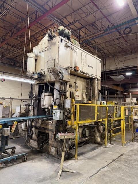 300 Ton, Minster #E2-300-72-54, straight side double crank press, 8" stroke, 27.5" Shut Height, 8" adj., 50 - Image 3