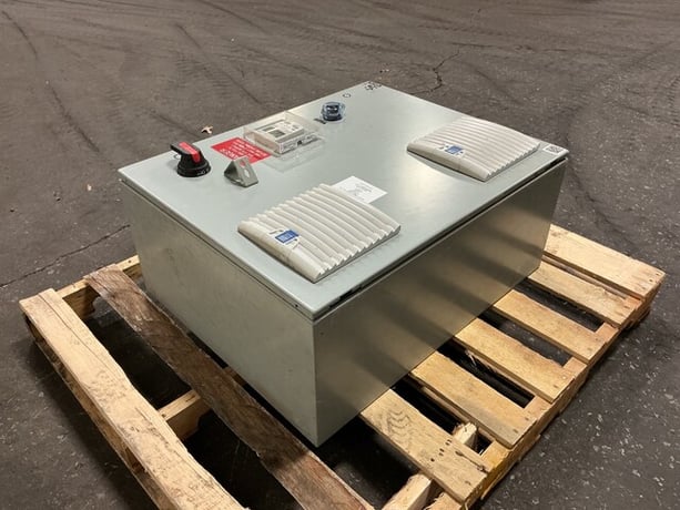 15 HP ABB, ACH550-UH-023A-4, VFD drive cabinet. 23 amp, 480 Volts, 3 phase - Image 8
