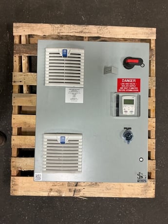 15 HP ABB, ACH550-UH-023A-4, VFD drive cabinet. 23 amp, 480 Volts, 3 phase - Image 10