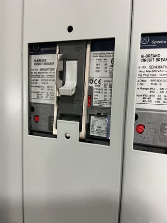 600 Amp. General Electric, Spectra Series, panelboard, 4-wire, 277/480Y Volts, 3 phase - Image 6