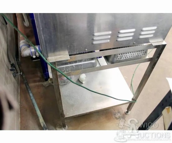 Groen #HY-3E, Hypersteam Atmospheric Convection Steamer, 3 pans all 12" x 20" x 2-1/2", 8000 watts, 208 V. - Image 5