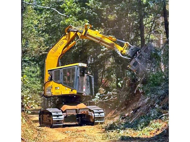 Komatsu #XT460L-3, feller-buncher, FAE mulching head and hot saw, 300 HP @ 2000 RPM Cummins engine, 2017 - Image 2