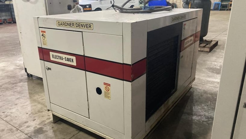 235 cfm, 125 psi, Gardner Denver, turn valve rotary screw air compressor, 50 HP, air cooled oil & after cooler - Image 2