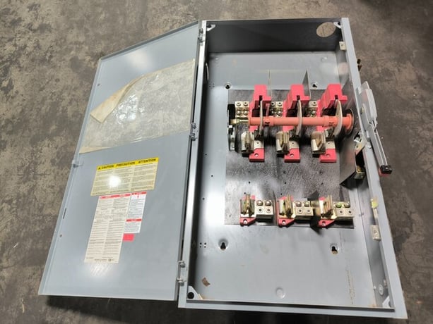 600 Amp. Square D, H366, Fusible Safety Disconnect Switch, 600VAC, 3PH, 3P, Type 1 - Image 1