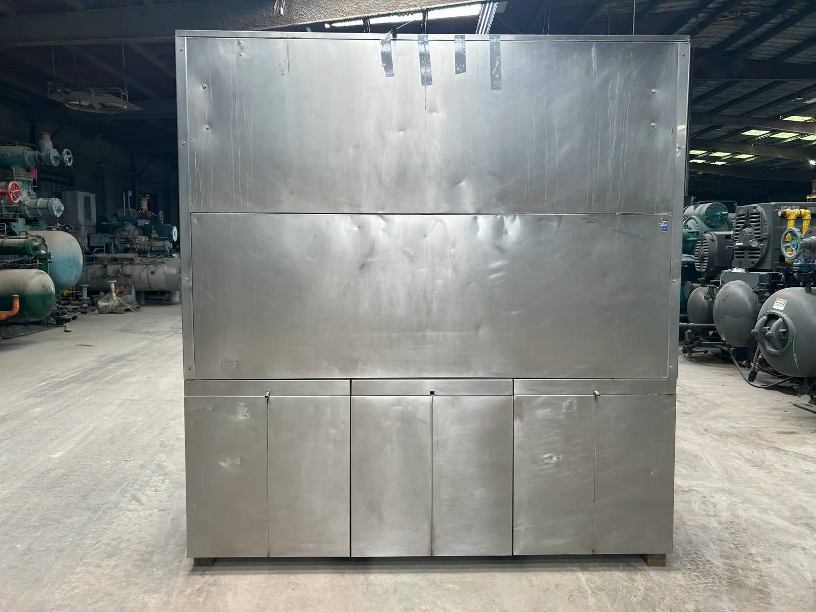Kloppenberg & Co, Stainless Steel Mobile Express Storage Ice Bin, 35" width x 100" H - Image 9