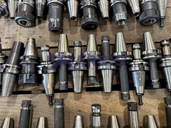 Caterpillar 40, pallet of tool holders - Image 6