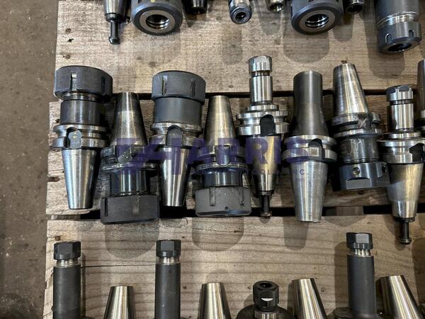 Caterpillar 40, pallet of tool holders - Image 7