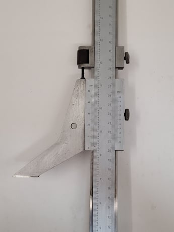Fowler Helios Vernier Height Gauge - Image 2