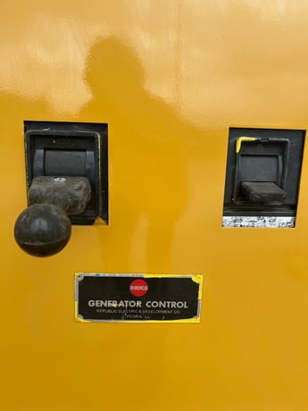 500 KW, Caterpillar SR4B, 588 Frame, 277/480 Volts, Arrangment # 5N5078 - Image 2