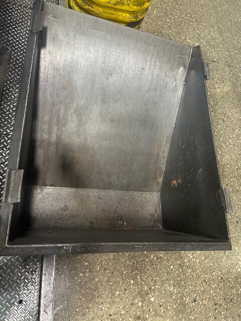 Aurora 1/2 yard Dump Hopper - Image 4