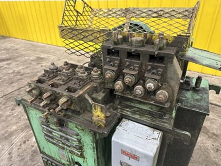 5/16" Torrington, 12 roll, 2 plane wire & bar powered straightener, all rolls individual adjustment - Image 2