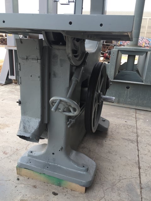 Tannewitz #G1, Vert Band Saw, 36" wheel, 36" throat, 1.75-2" blade, 1.5 HP, 220/440 V., 3ph - Image 4